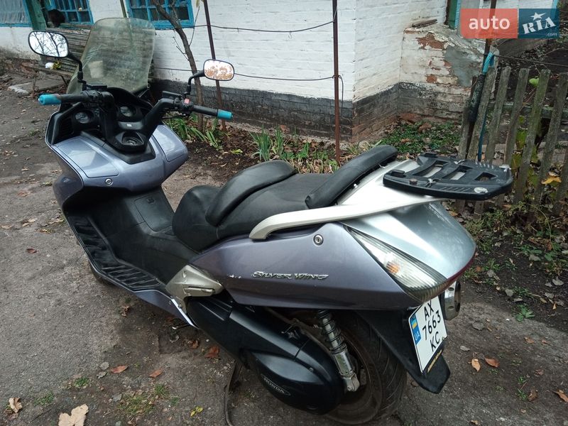 Honda Silver Wing 600