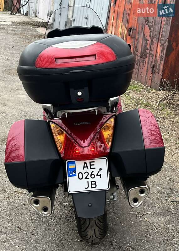 Мотоцикл Туризм Honda ST 1300 Pan European