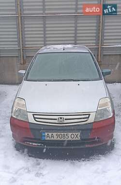 Honda Stream  2001