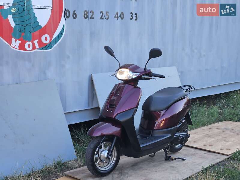 Скутер Honda Tact AF-79