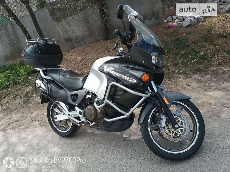 Мотоцикл Многоцелевой (All-round) Honda Varadero 1000