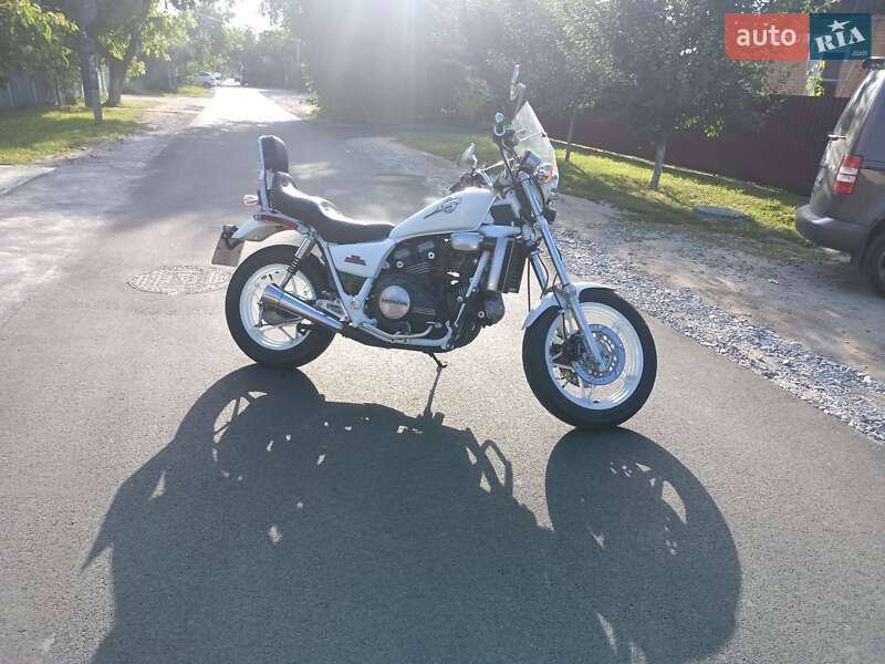 Мотоцикл Круизер Honda VF 750 Magna