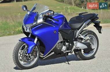 Honda VFR 1200F DCT 2012