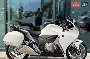 Honda VFR 1200F  2010