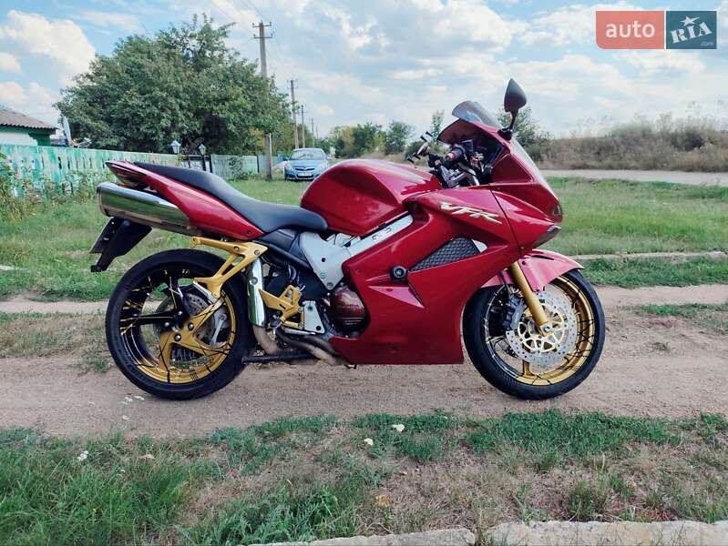 Honda VFR 800F Interceptor