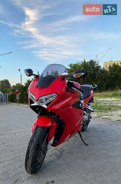 Honda VFR 800F Interceptor  2015