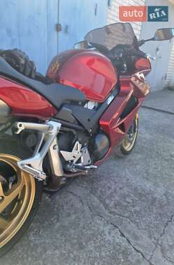 Honda VFR 800F Interceptor  2012