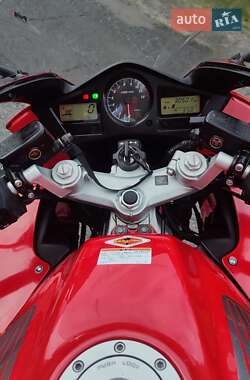 Honda VFR 800F Interceptor  2003