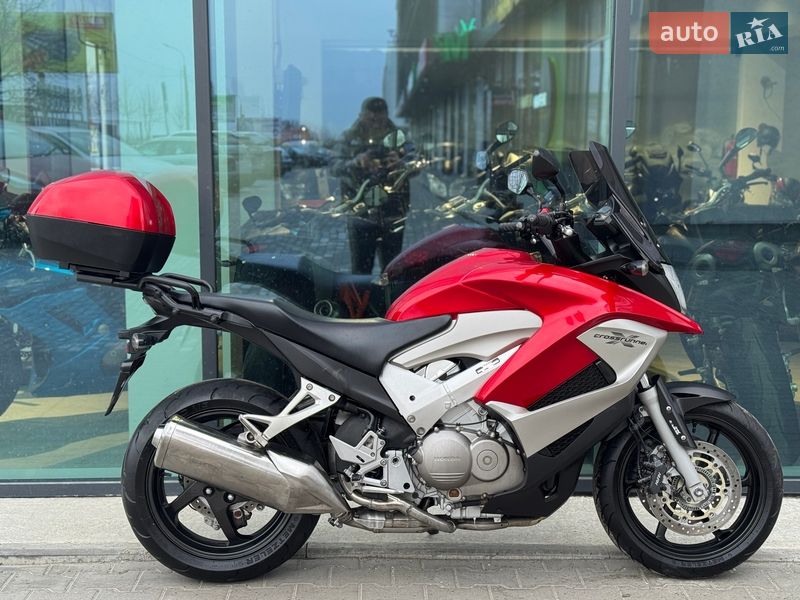 Мотоцикл Спорт-туризм Honda VFR 800X Crossrunner