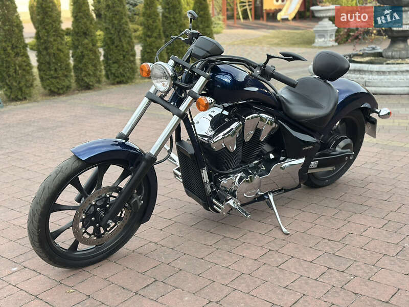 Мотоцикл Круизер Honda VT 1300CX Fury