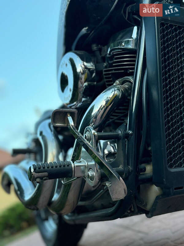 Боббер Honda VT 400