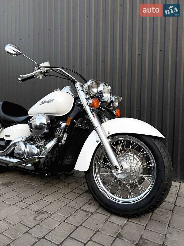 Мотоцикл Круизер Honda VT 750C