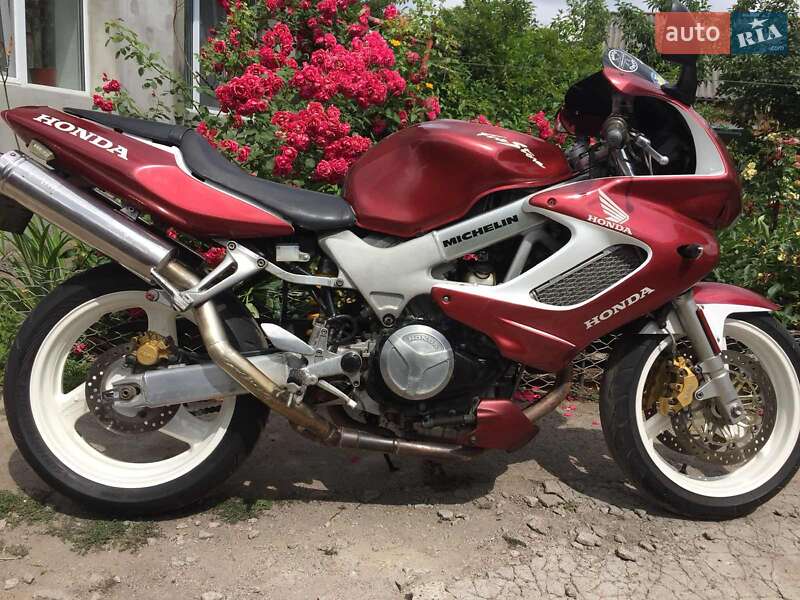 Мотоцикл Спорт-туризм Honda VTR 1000