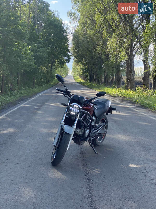 Honda VTR 250