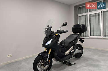 Honda X-ADV 750  2018