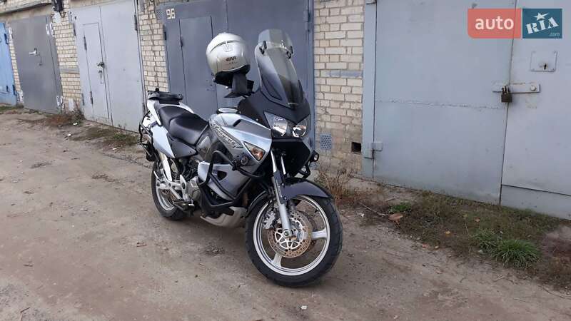 Мотоцикл Туризм Honda XL 1000