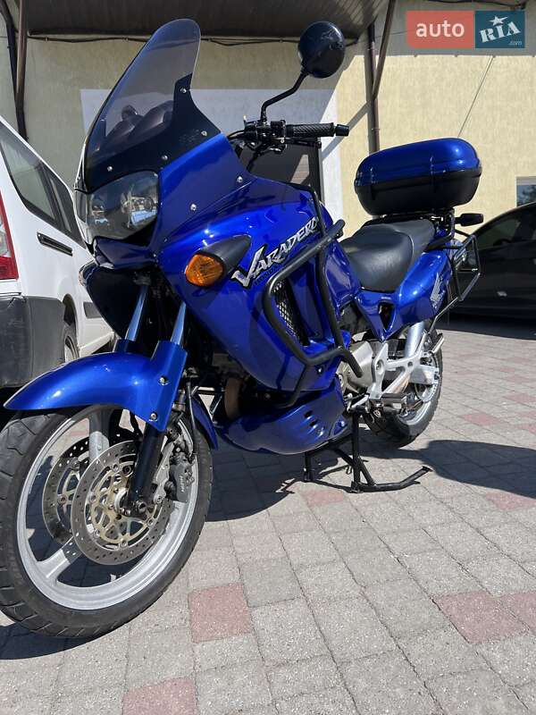 Мотоцикл Спорт-туризм Honda XL 1000V Varadero