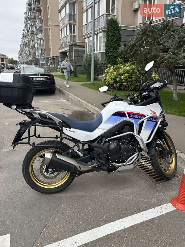 Мотоцикл Багатоцільовий (All-round) Honda XL 750 Transalp