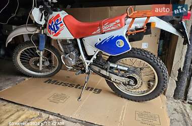 Honda XLR 200R  1995