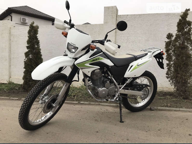 Мотоцикл Внедорожный (Enduro) Honda XR 230 Motard