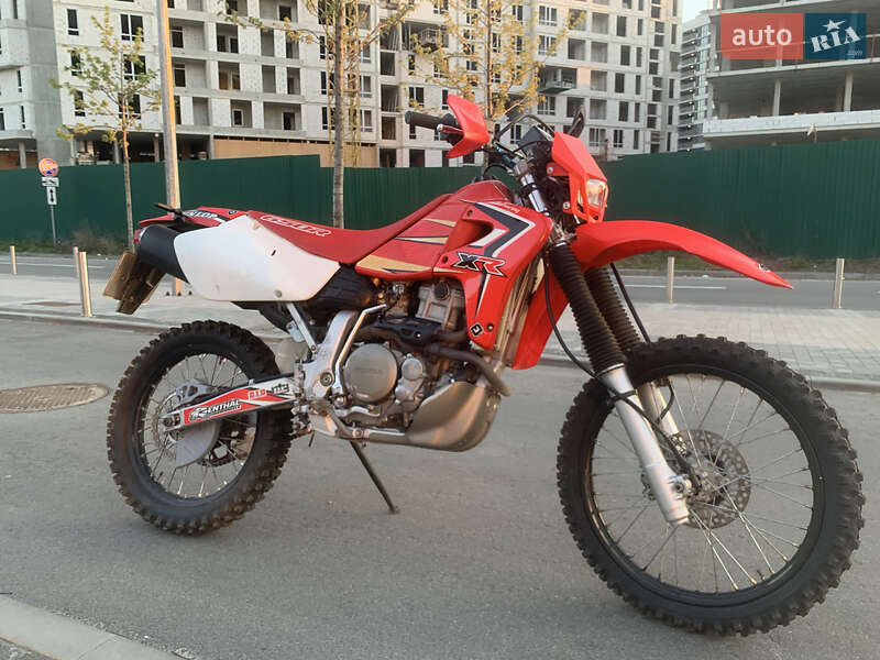 Мотоцикл Внедорожный (Enduro) Honda XR 650L