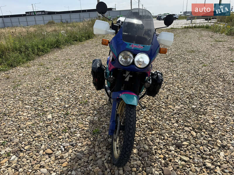 Мотоцикл Позашляховий (Enduro) Honda XRV 750 Africa Twin