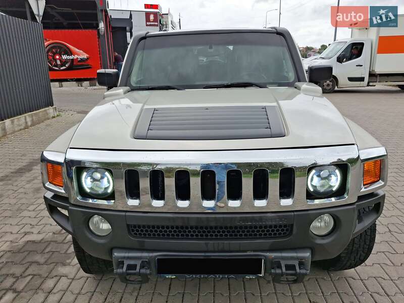 Hummer H3