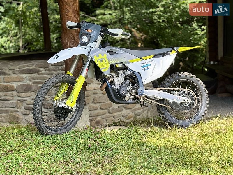 Husqvarna FC 250