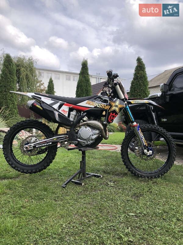 Мотоцикл Кросс Husqvarna FC 450