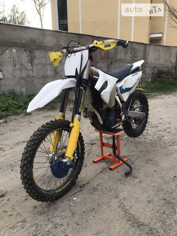 Husqvarna FE 350