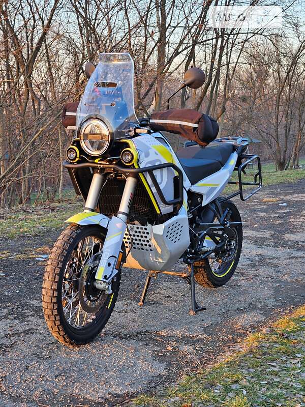 Husqvarna Norden 901 Expedition