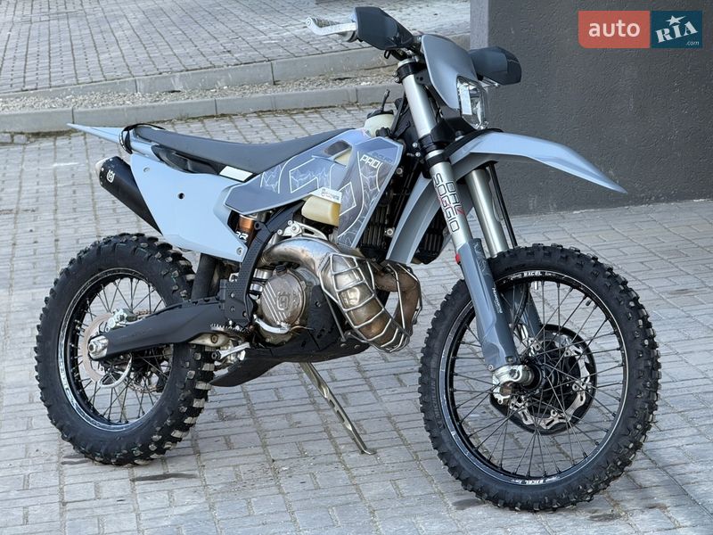 Мотоцикл Внедорожный (Enduro) Husqvarna TE 300