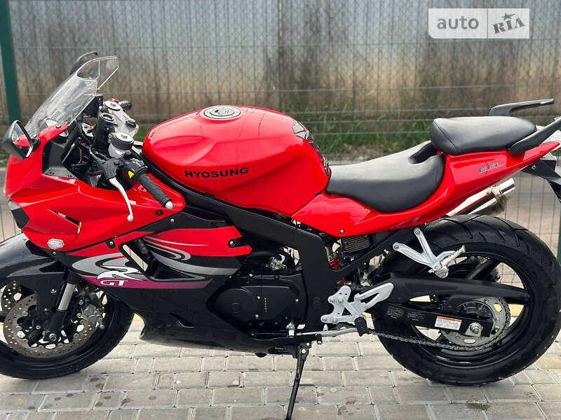 Мотоцикл Спорт-туризм Hyosung GT 250R