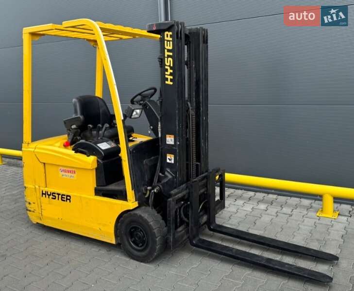 Hyster J