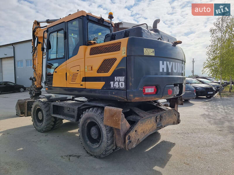 Hyundai 140D