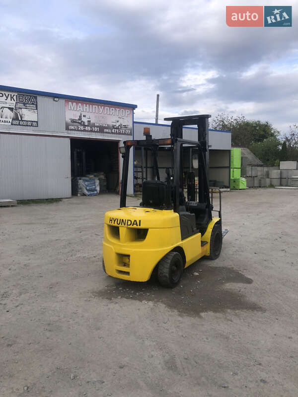 Hyundai 30DT