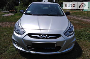 Hyundai Accent  2013