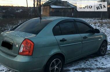 Hyundai Accent  2008