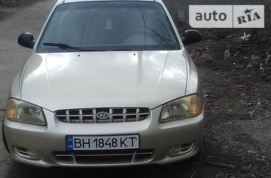 Hyundai Accent  2002