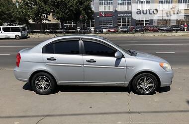 Hyundai Accent  2008