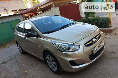 Hyundai Accent Probeg 6t  2013