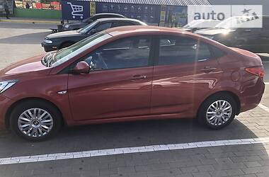 Hyundai Accent  2013