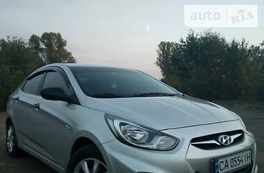 Hyundai Accent  2013