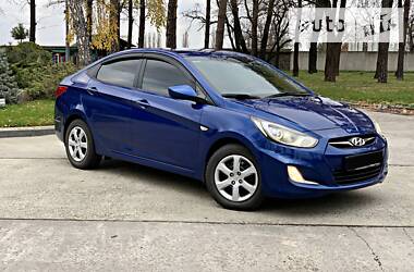 Hyundai Accent Ideal ne krashen 2013