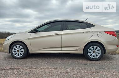 Hyundai Accent Comfort  2012