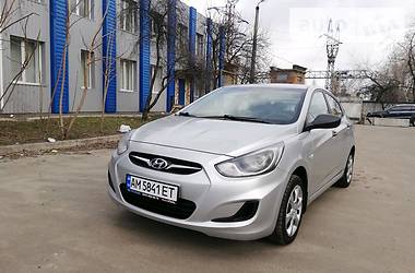 Hyundai Accent  2013