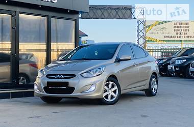 Hyundai Accent Official  2013