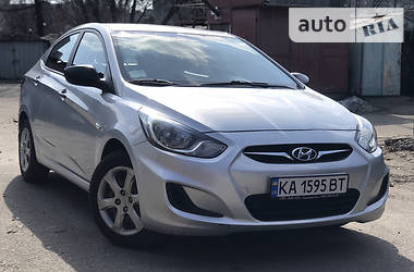 Hyundai Accent  2013