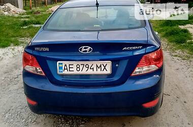 Hyundai Accent  2011