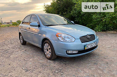 Hyundai Accent  2008